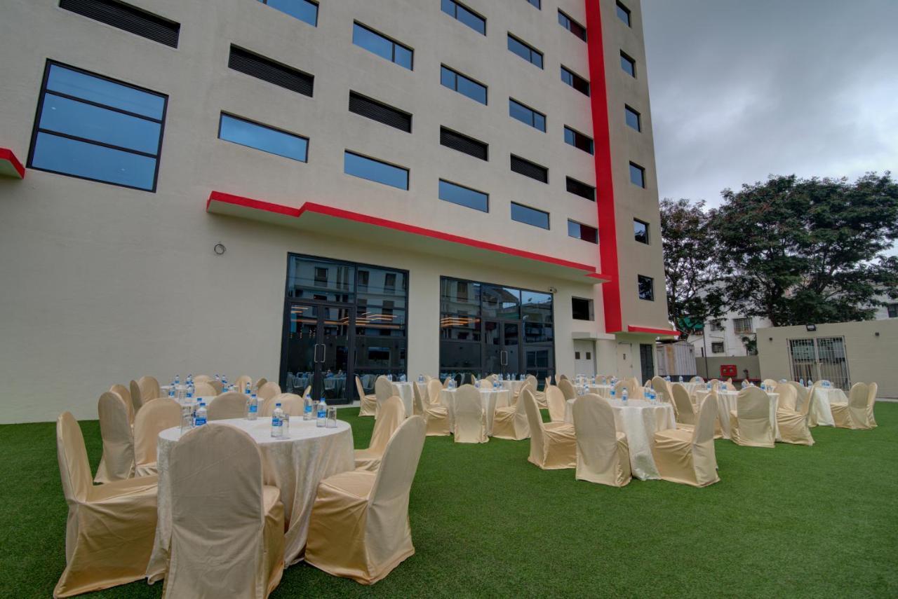 7 Apple Hotel Nashik Buitenkant foto