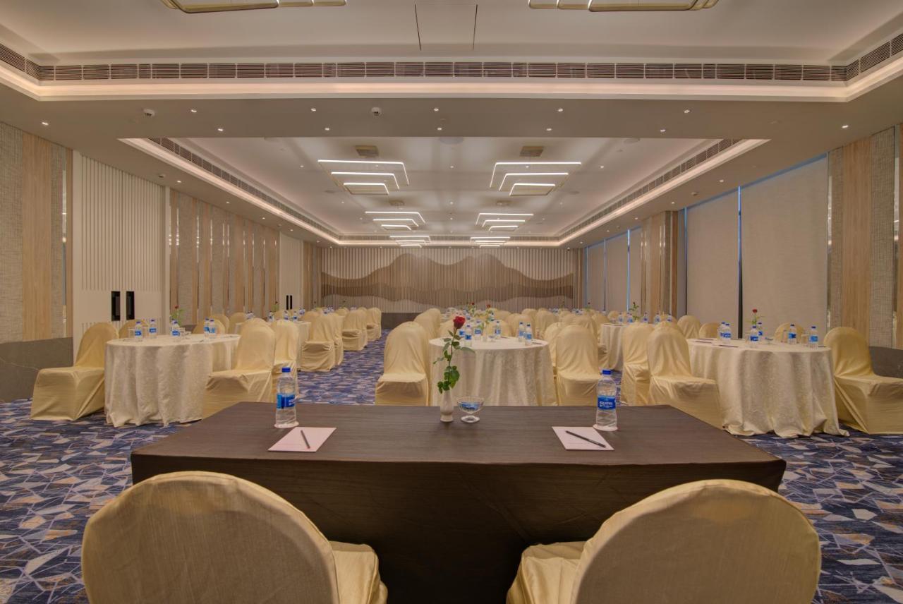7 Apple Hotel Nashik Buitenkant foto