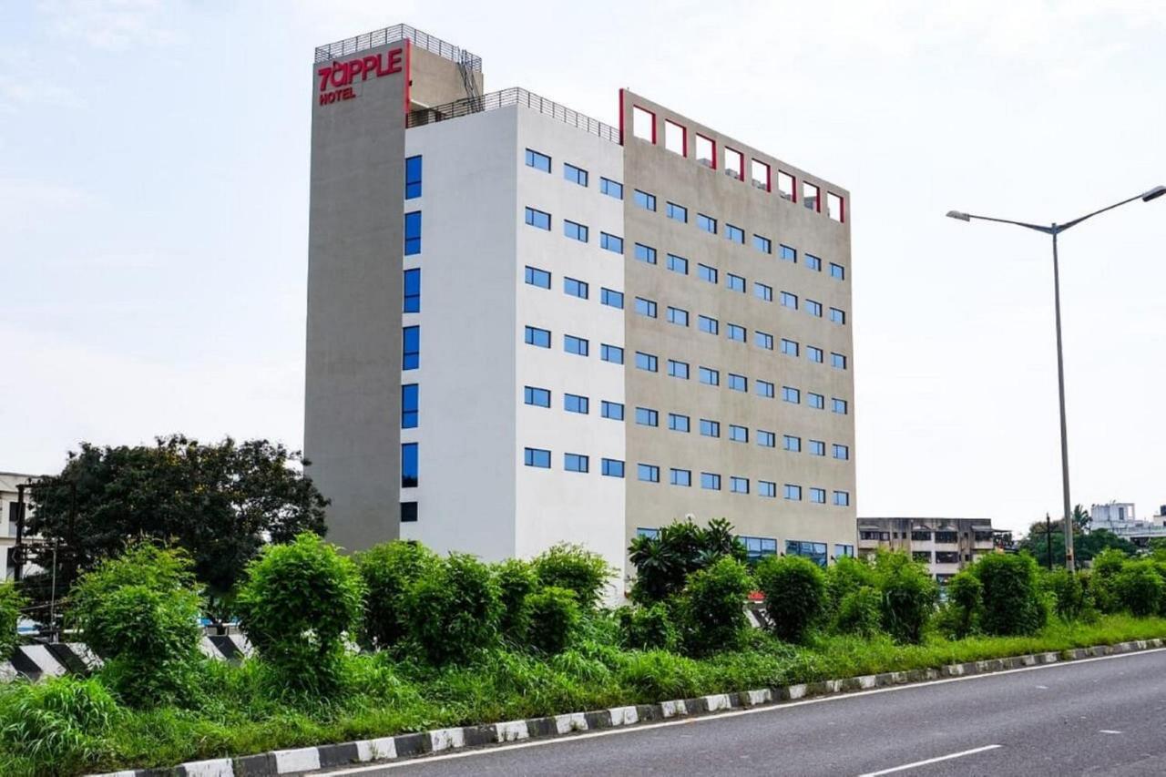 7 Apple Hotel Nashik Buitenkant foto